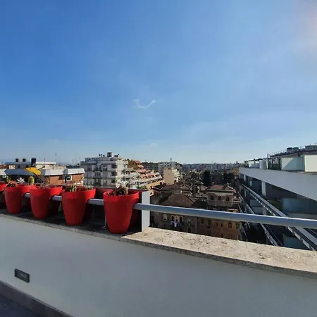 Penthouse 41 In Trastevere With Big Terrace * Roma
