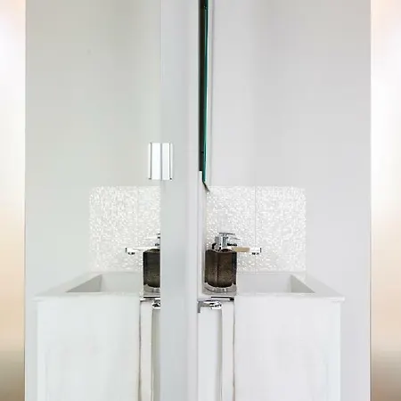 Penthouse 41 In Trastevere With Big Terrace *