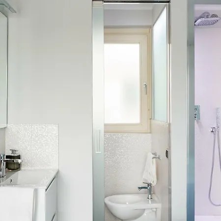 Penthouse 41 In Trastevere With Big Terrace